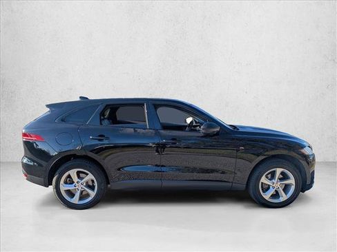 Used 2020 Jaguar F-PACE Premium image 2