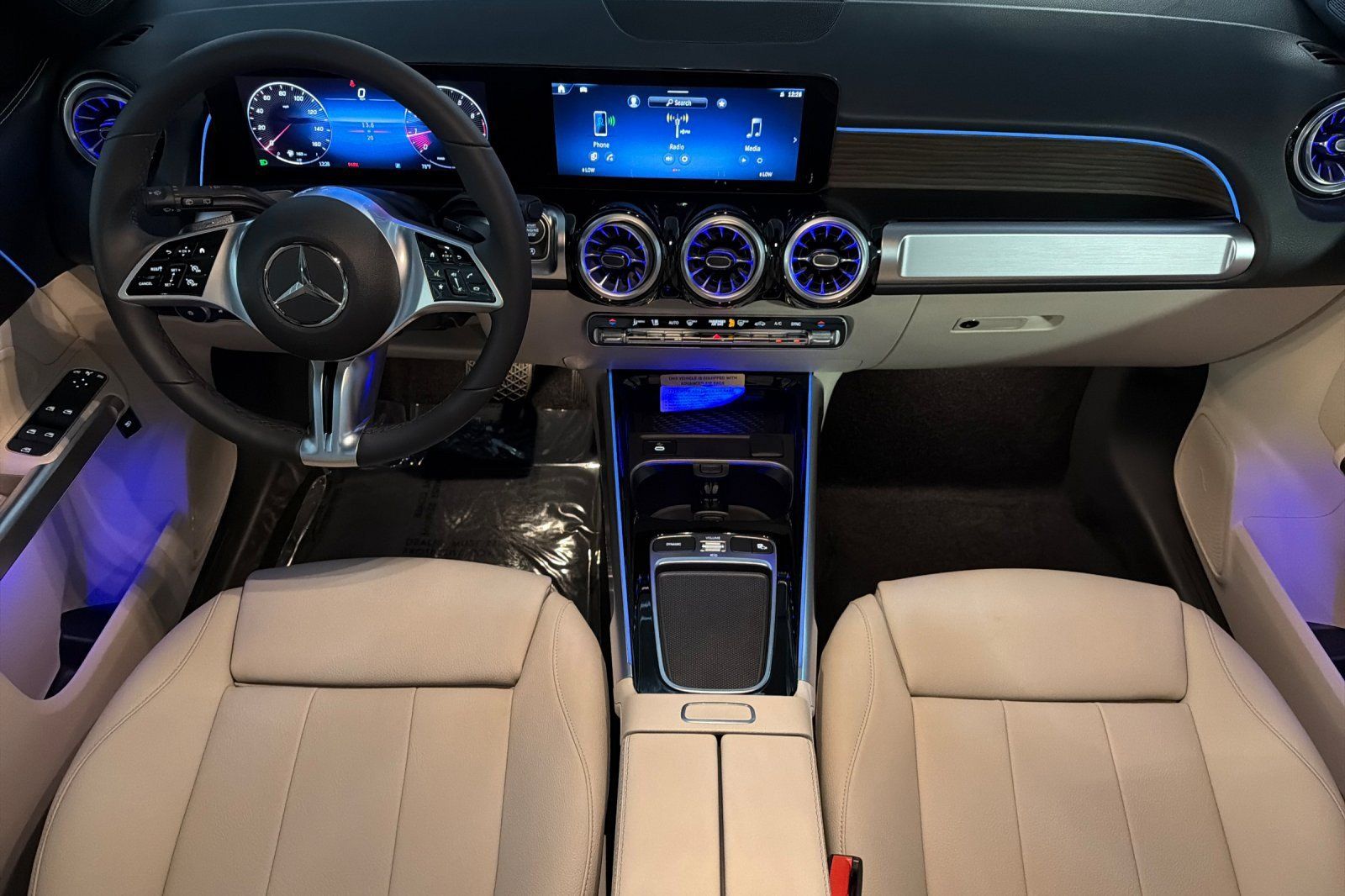 New 2026 Mercedes-Benz GLB 250 image 12