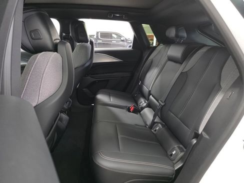 Used 2024 Cadillac Lyriq Tech w/ Driver Assist Package AWD/4WD image 20