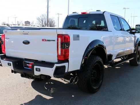 New 2026 Ford F250 Lariat w/ Black Appearance Package image 5