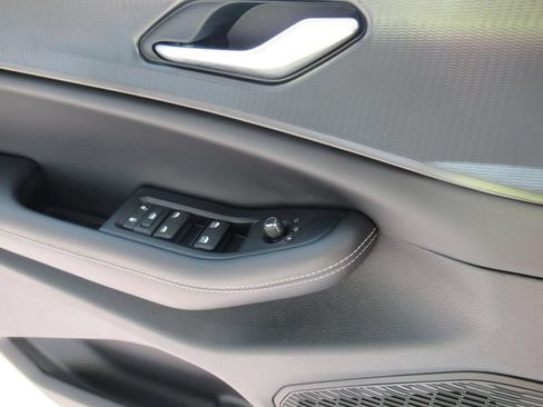 New 2026 Jeep Grand Cherokee Laredo RWD image 19