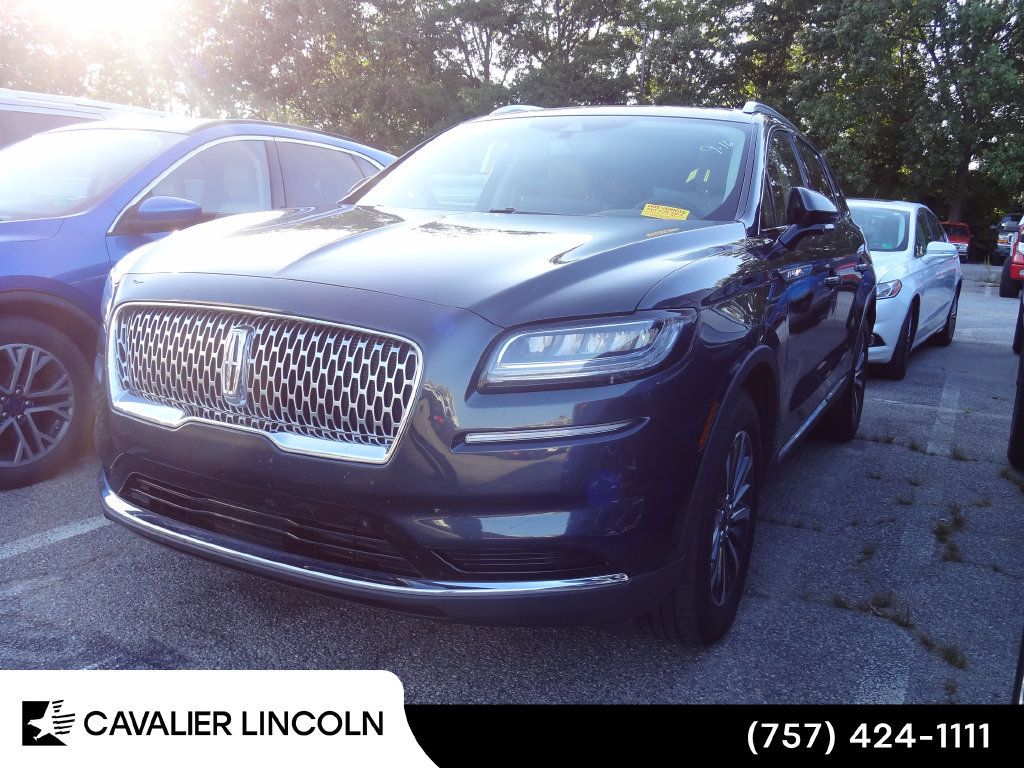 Used 2023 Lincoln Nautilus Reserve AWD/4WD image 3