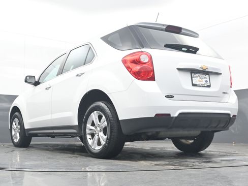 Used 2013 Chevrolet Equinox LS image 28