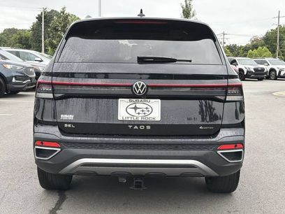 Used 2025 Volkswagen Taos SEL