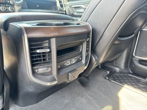 Used 2021 RAM 1500 Laramie AWD/4WD image 29