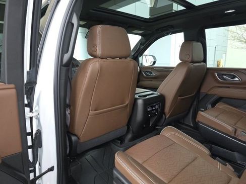 Used 2023 Chevrolet Tahoe High Country AWD/4WD image 22