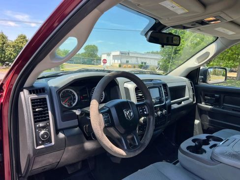 Used 2016 RAM 1500 Express AWD/4WD image 15