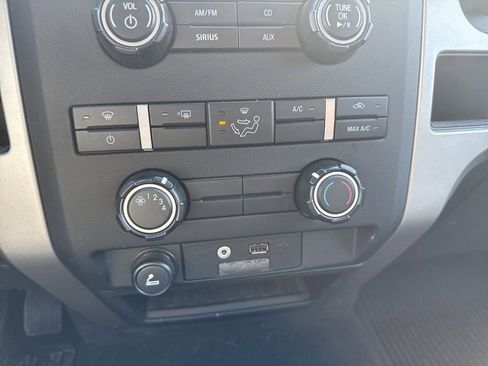 Used 2012 Ford F150 XLT w/ XLT Chrome Pkg image 17