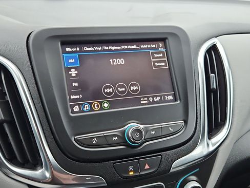 Certified 2024 Chevrolet Equinox LT image 17