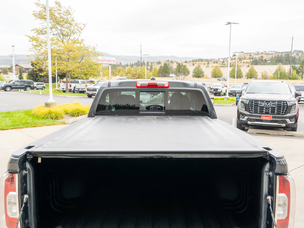Used 2017 GMC Canyon SLT w/ Driver Alert Package AWD/4WD image 33