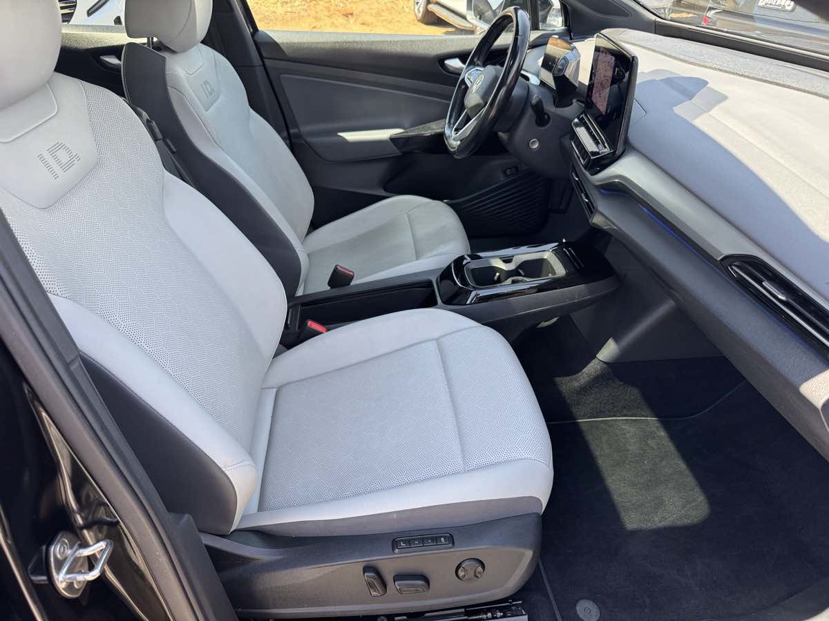 Used 2022 Volkswagen ID.4 Pro S w/ Gradient Package RWD image 18