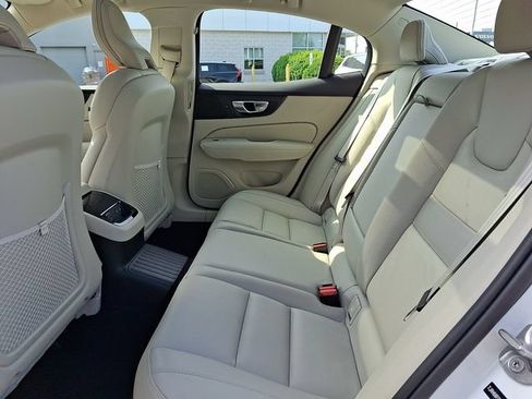 Certified 2025 Volvo S60 T8 Plus AWD/4WD image 10