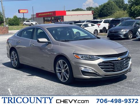 Used 2024 Chevrolet Malibu LT FWD image 1