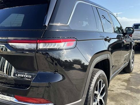 New 2025 Jeep Grand Cherokee Limited image 13