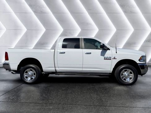 Used 2017 RAM 2500 SLT AWD/4WD image 6