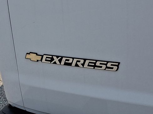 Used 2025 Chevrolet Express 2500 w/ Driver Convenience Package RWD image 21