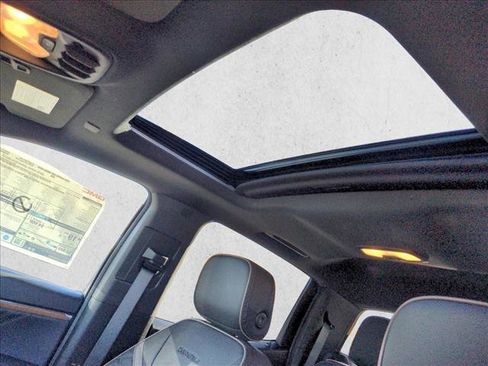 New 2026 GMC Canyon Denali image 16