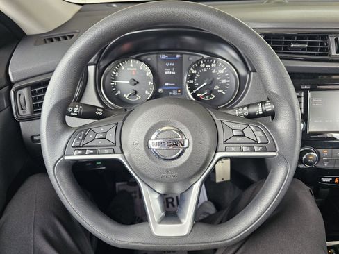 Used 2020 Nissan Rogue S image 20