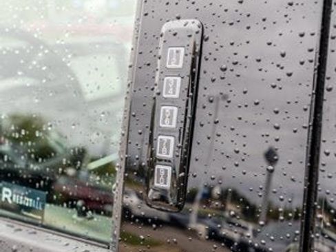 New 2026 Ford F250 Lariat w/ Black Appearance Package image 30