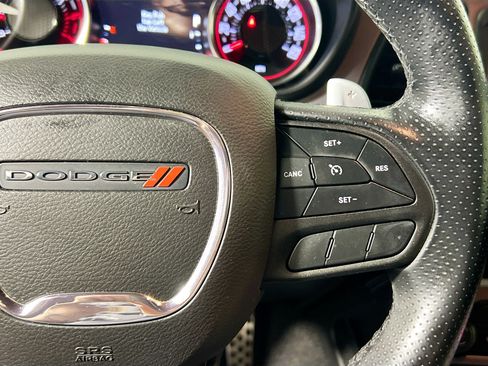 Used 2022 Dodge Challenger R/T RWD image 19