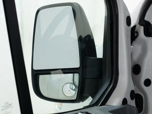 Used 2015 Ford Transit 350 XLT image 12