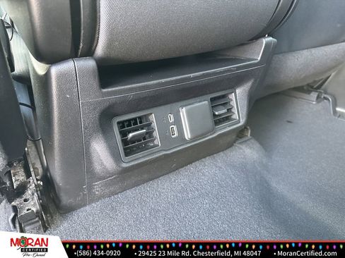 Used 2023 Chevrolet Silverado 1500 LT image 28