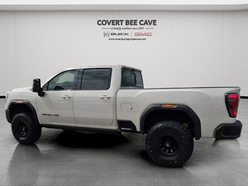 Used 2026 GMC Sierra 2500 AT4X w/ LPO, Black Badging Package image 6