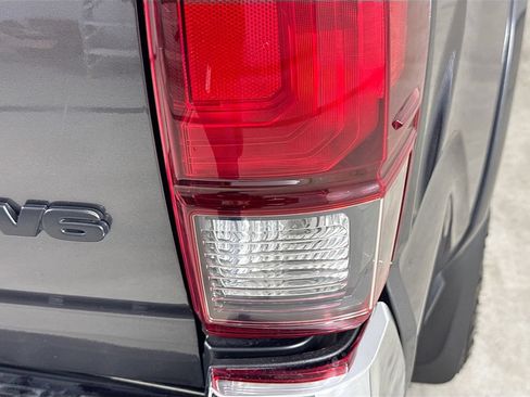 Used 2020 Toyota Tacoma SR5 RWD image 31