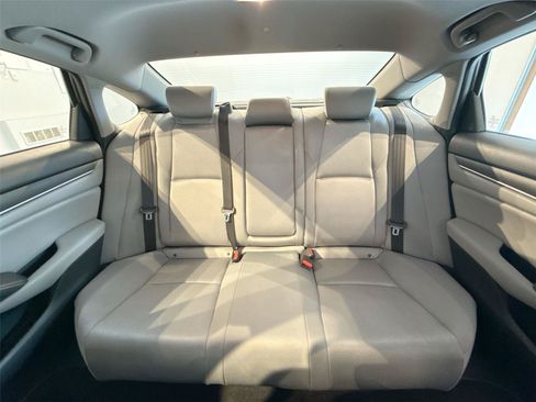 Used 2020 Honda Accord EX image 24