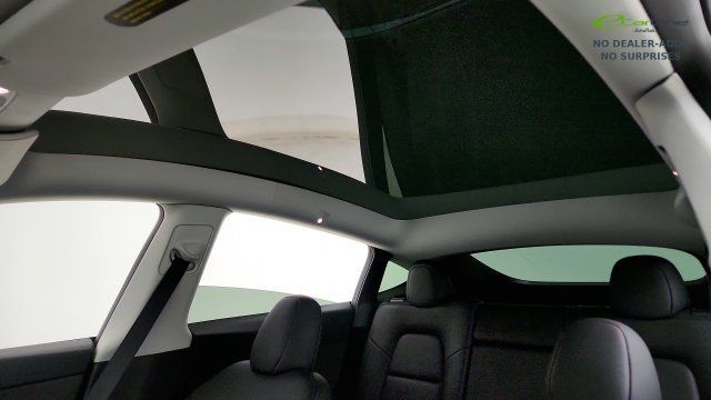 Used 2025 Tesla Model Y Long Range RWD image 75