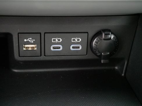 Certified 2026 Toyota Highlander XLE AWD/4WD image 29