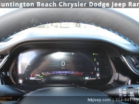 Used 2023 Jeep Grand Cherokee Trailhawk image 24