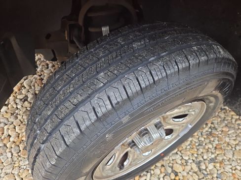 Used 2011 Chevrolet Silverado 1500 W/T w/ LS Package RWD image 9