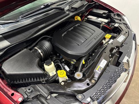 Used 2019 Dodge Grand Caravan SXT image 42