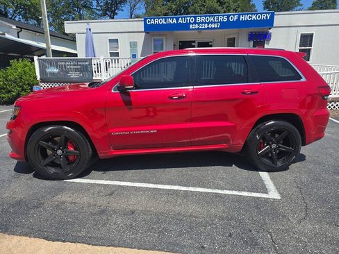 Used 2014 Jeep Grand Cherokee SRT8 w/ Luxury Group II AWD/4WD image 3