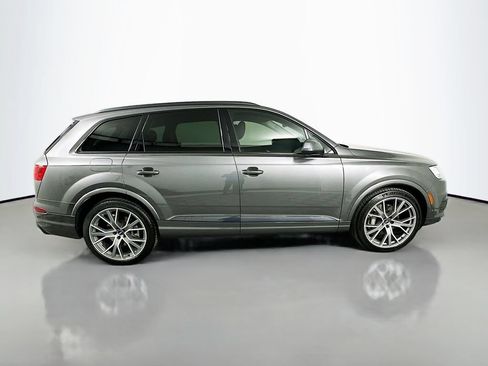 Used 2019 Audi Q7 3.0T Prestige AWD/4WD image 4