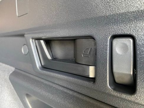 Certified 2026 Subaru Outback Touring AWD/4WD image 8