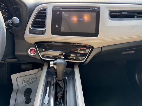 Used 2017 Honda HR-V EX image 17
