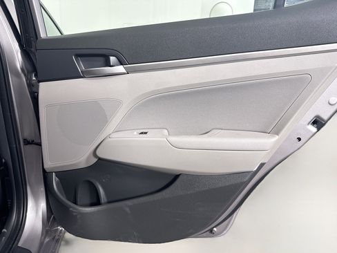 Used 2020 Hyundai Elantra SEL FWD image 27