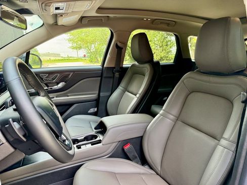 New 2025 Lincoln Corsair Grand Touring AWD/4WD image 10