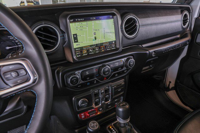 Used 2023 Jeep Wrangler Unlimited Rubicon 4xe AWD/4WD image 12