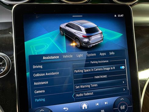 Used 2025 Mercedes-Benz GLC 300 GLC 300 image 38