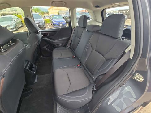 Used 2020 Subaru Forester AWD/4WD image 23
