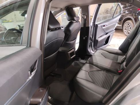 Used 2024 Toyota Camry SE image 14