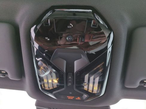 New 2026 BMW 530i xDrive w/ Premium Package AWD/4WD image 18