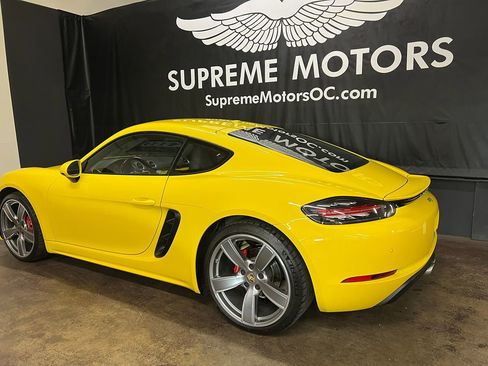 Used 2020 Porsche 718 Cayman S image 19