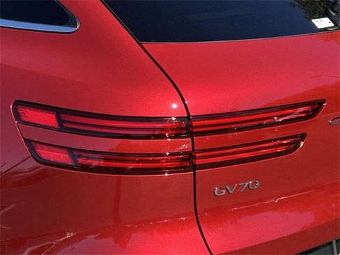 New 2026 Genesis GV70 2.5T Select image 14