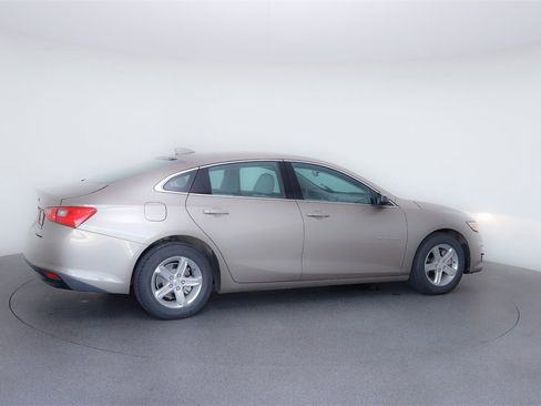 Used 2023 Chevrolet Malibu LT image 8