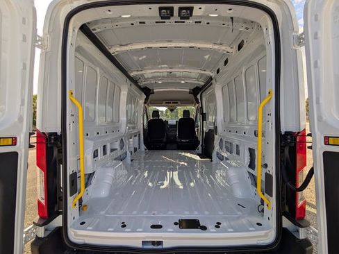 New 2026 Ford Transit 250 148 Medium Roof RWD image 6