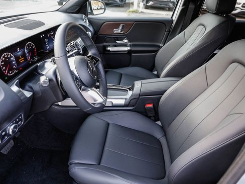 New 2026 Mercedes-Benz GLB 250 image 19